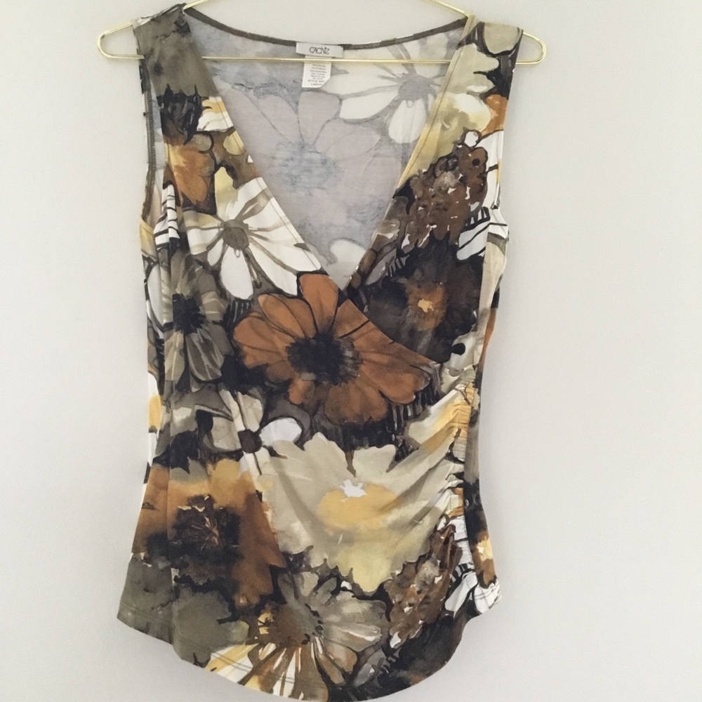 💛New No Tag Cache Fall Colors Floral Sleeveless Top